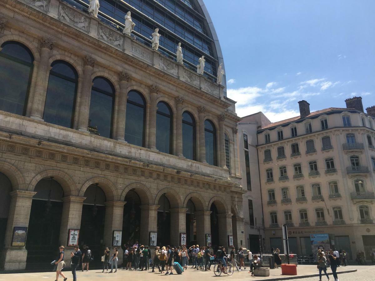 Le Calme De L'Opera. Apartment Lyon Exterior photo